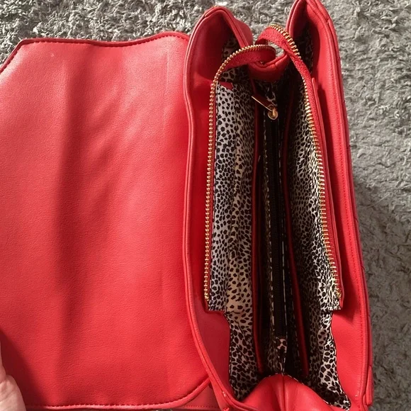 Backpack - Picture 3 of 3